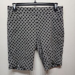 George Shorts‎ 1X Size 16 Black White Pull On Comfortable Elastic Waist B910